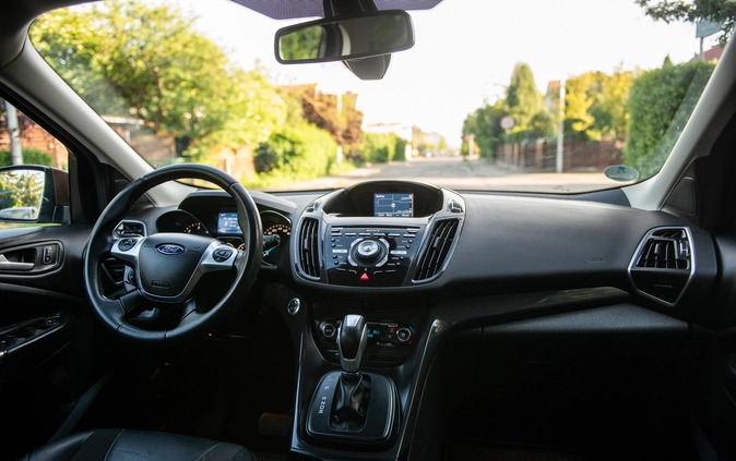 Ford Kuga cena 45900 przebieg: 159000, rok produkcji 2014 z Szczecin małe 781